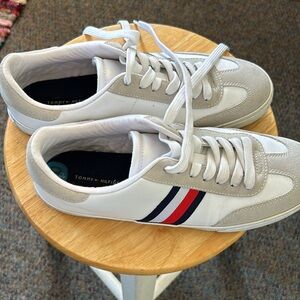 Tommy Hilfiger shoes size 10